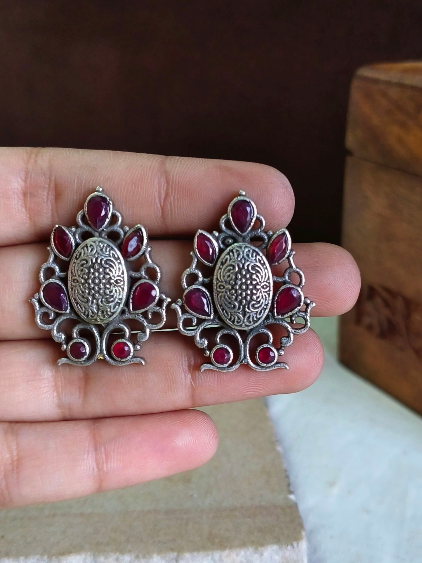 1296MXSTRED | Minor Irregularities | No Returns | Check Description for Details