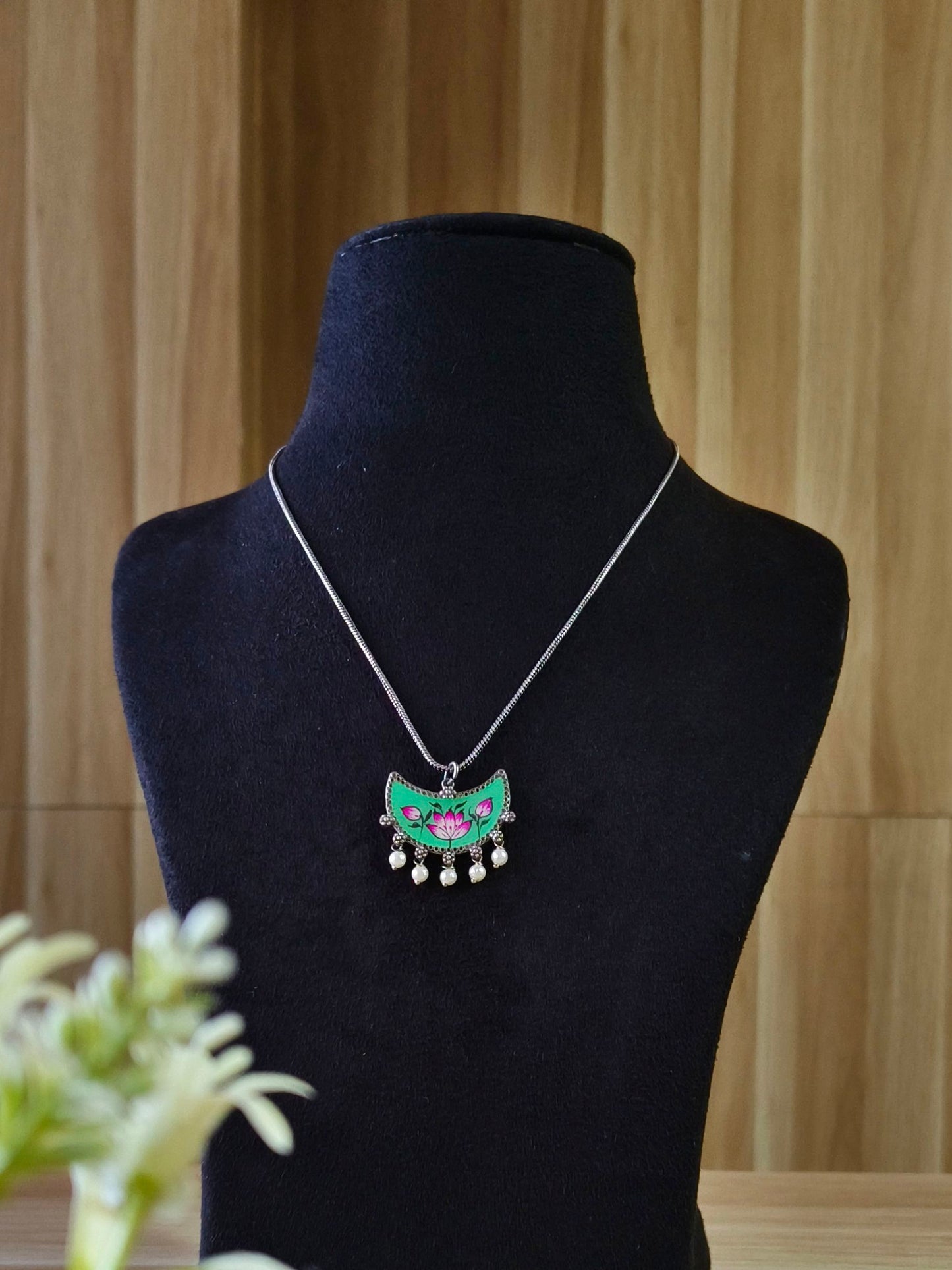 4027MXPDMGR | Minor Irregularities | No Returns | Check Description for Details