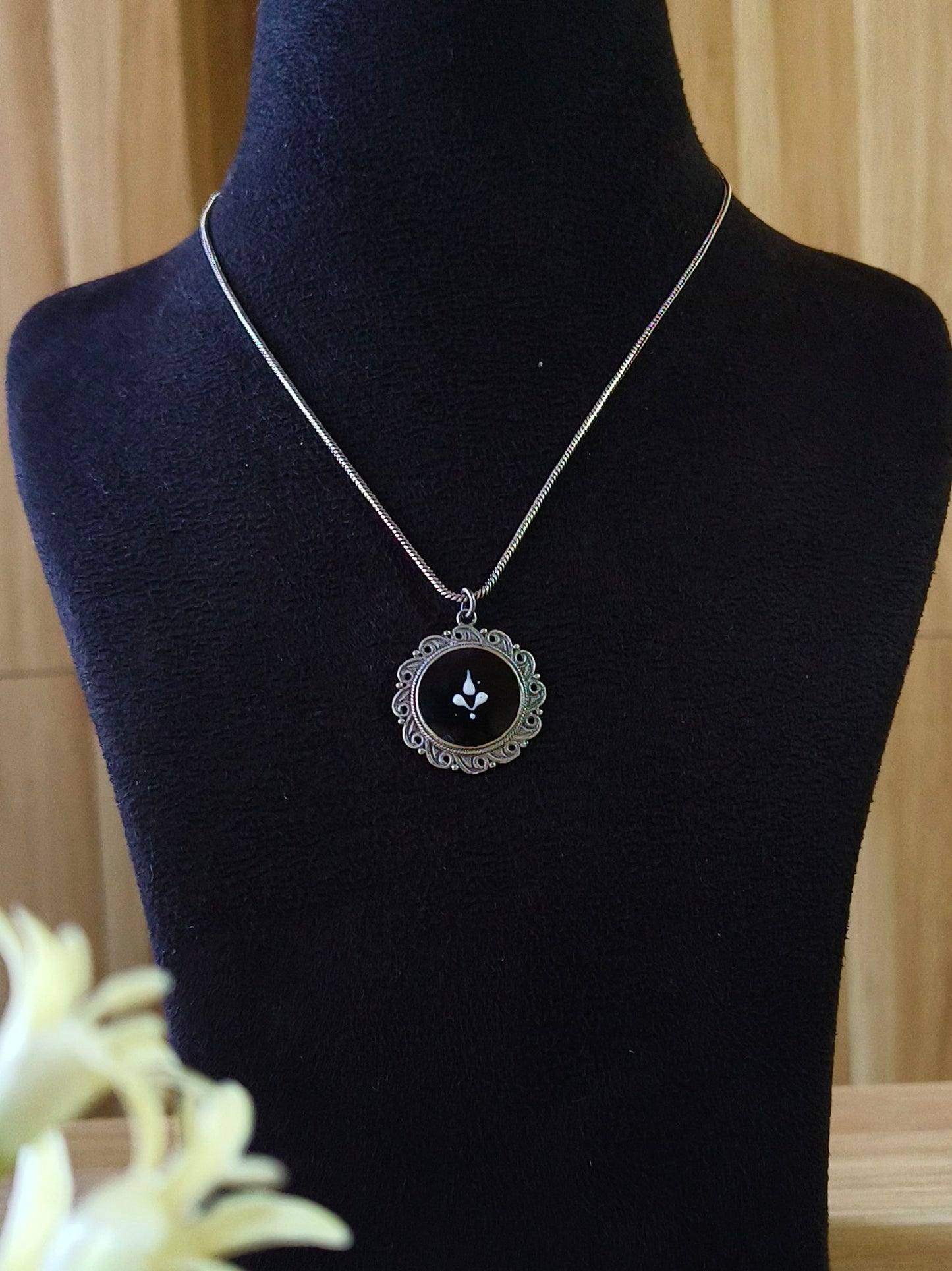 4045MXPDBLK | Minor Irregularities | No Returns | Check Description for Details