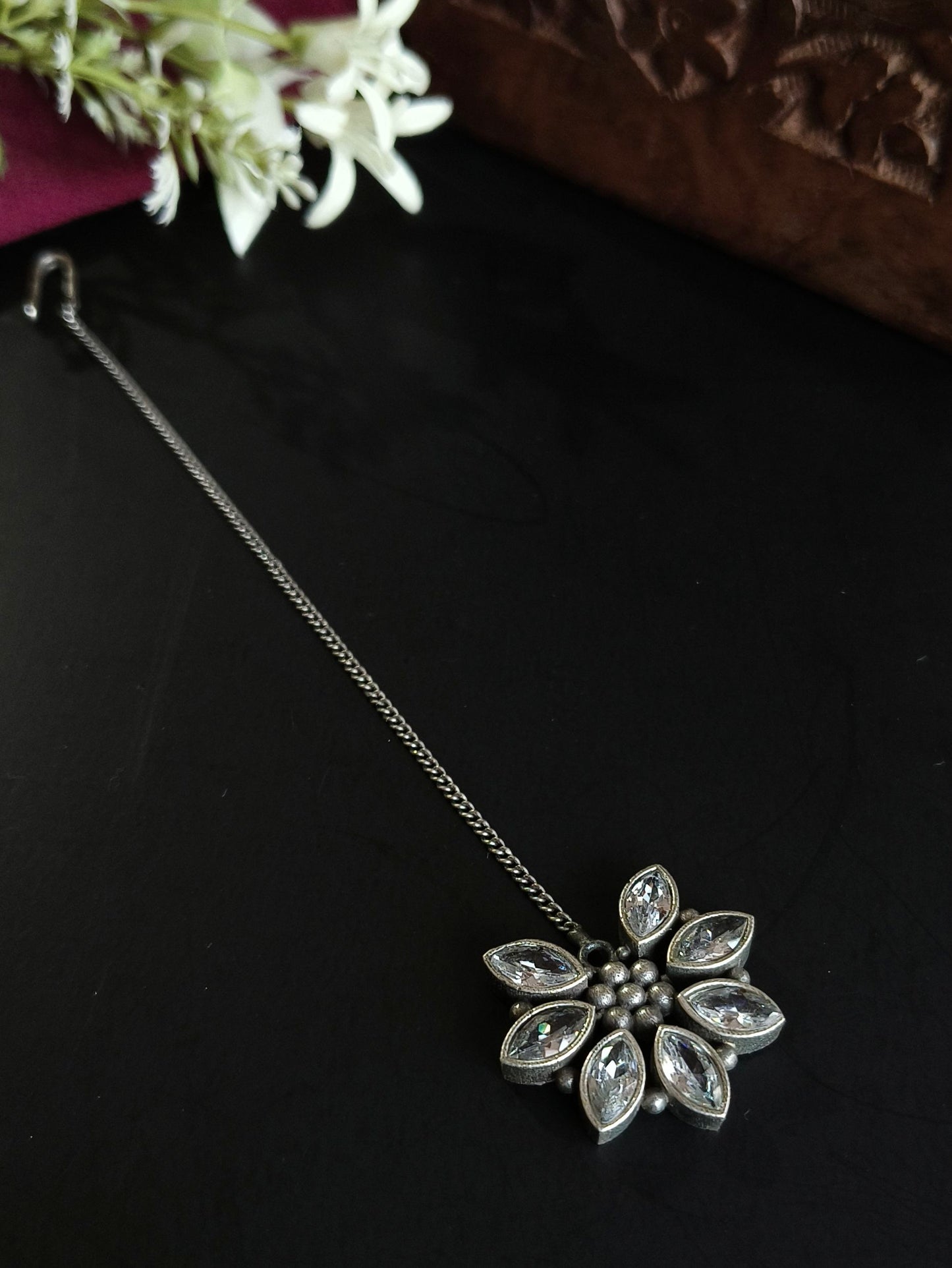 7062MXMTWHT Maang Tika | Minor Irregularities | No Returns | Check Description for Details