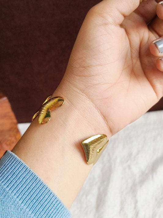 2454SSBL Price For 1 Piece