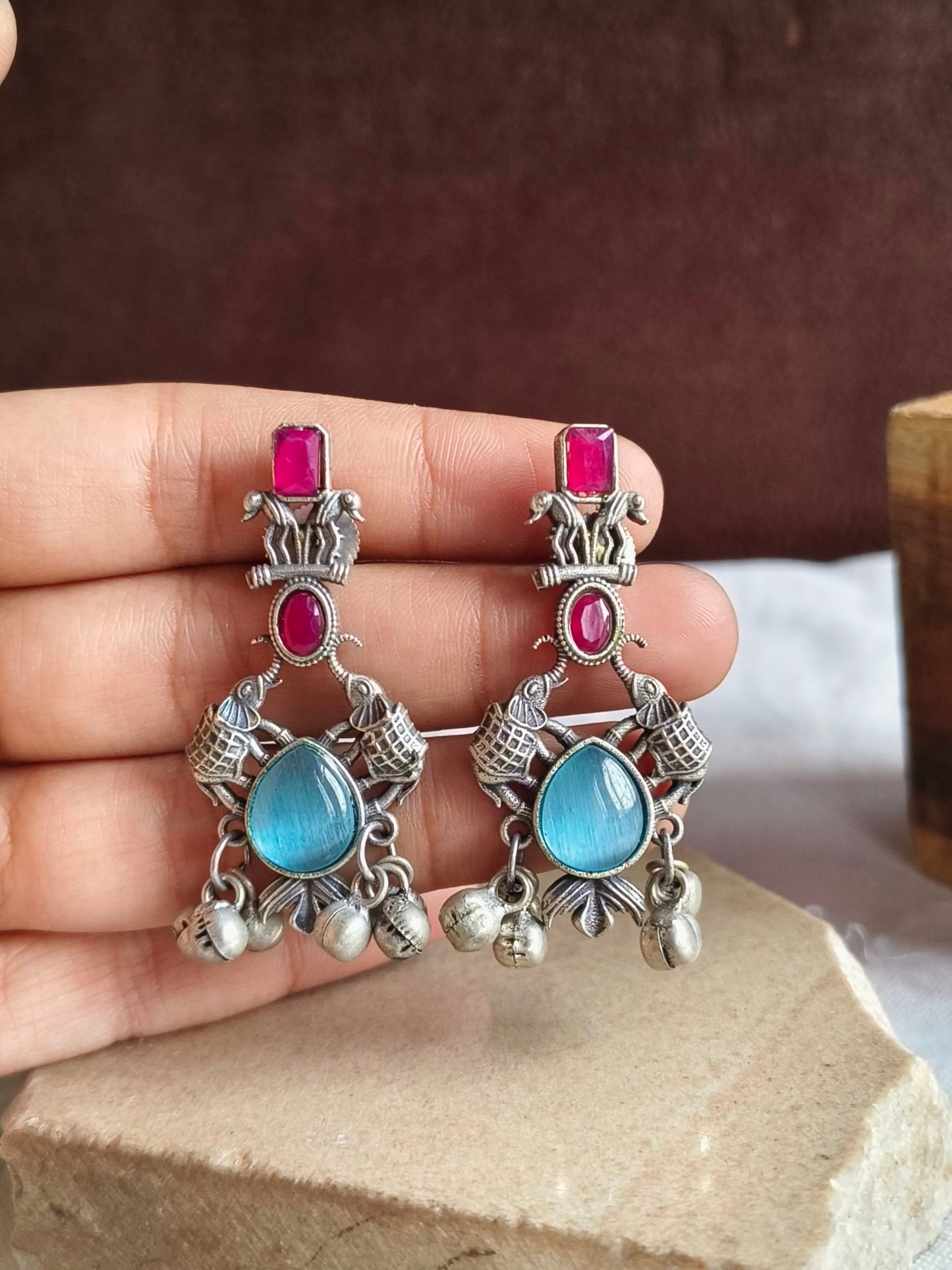 Silver Look Alike Oxidised Earring 10786DLAQAGRN