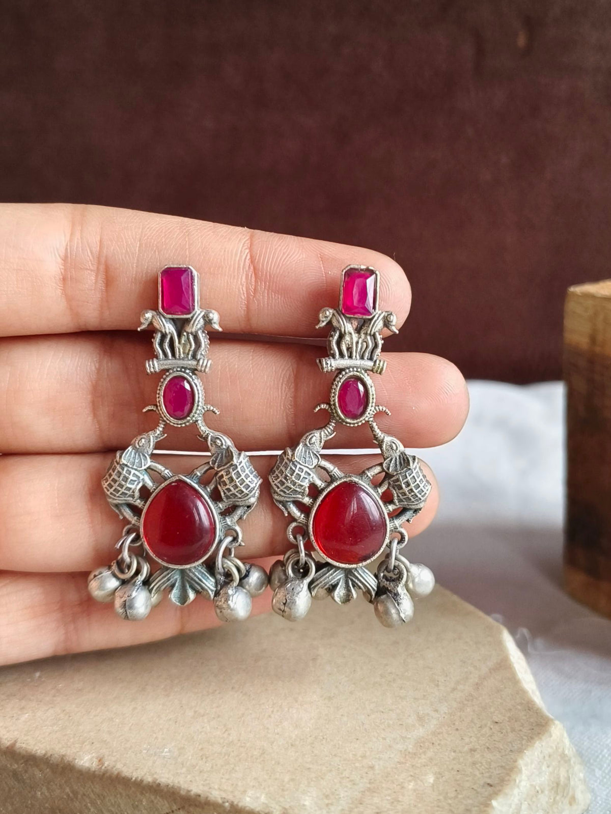 Silver Look Alike Oxidised Earring 10786DLMRNRED