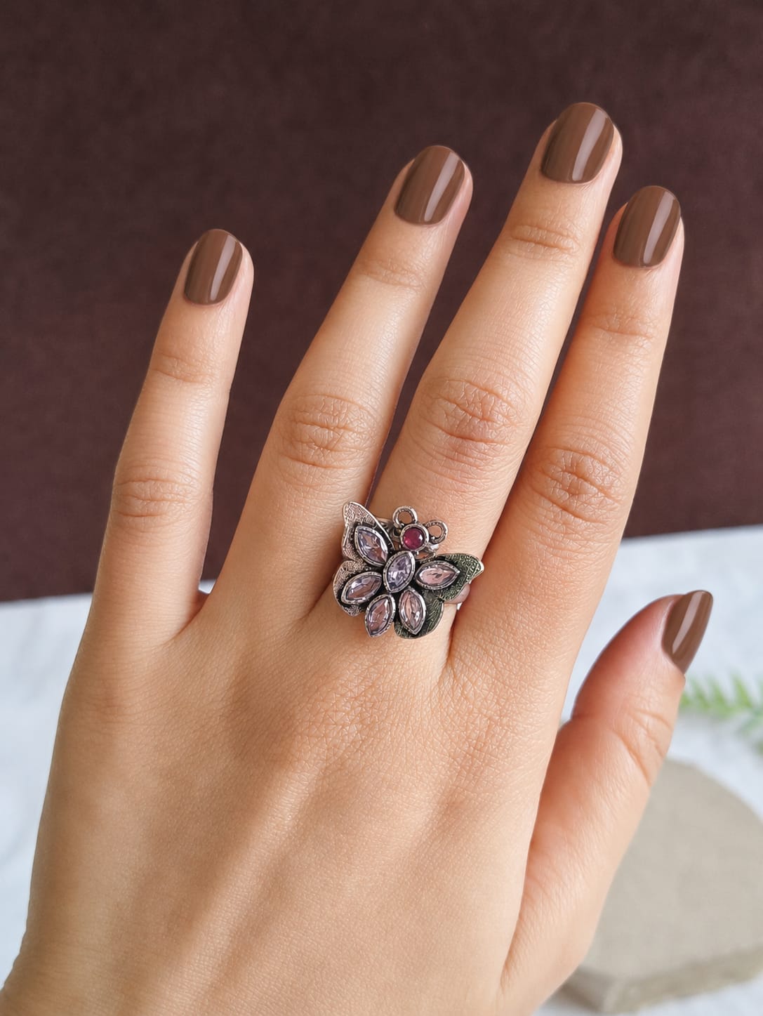 1207OXFRWHTAD Finger Ring