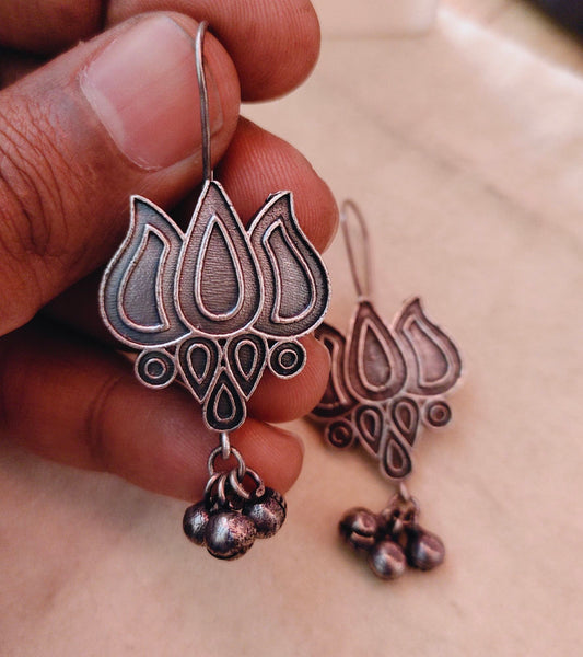 0103HK LOTUS HOOK STYLE