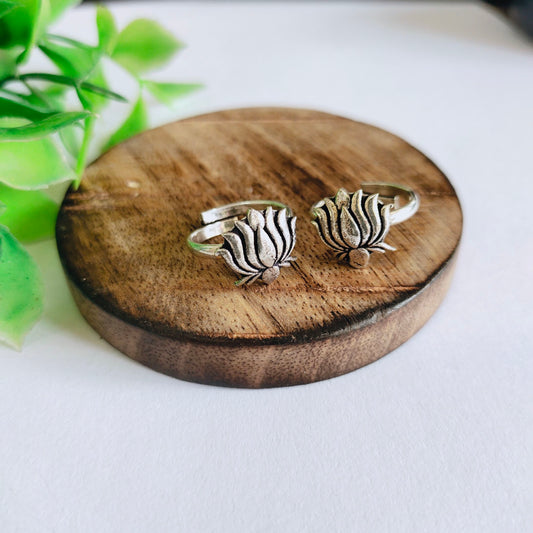 0999TR toe rings Pair