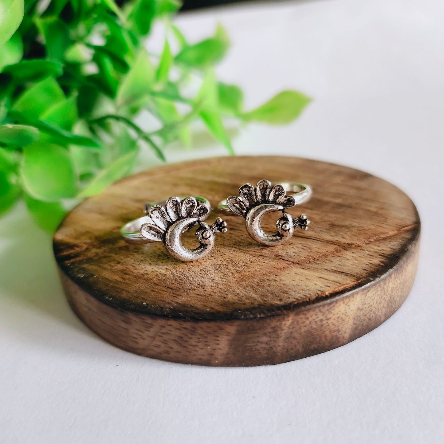 1024TR toe rings Pair