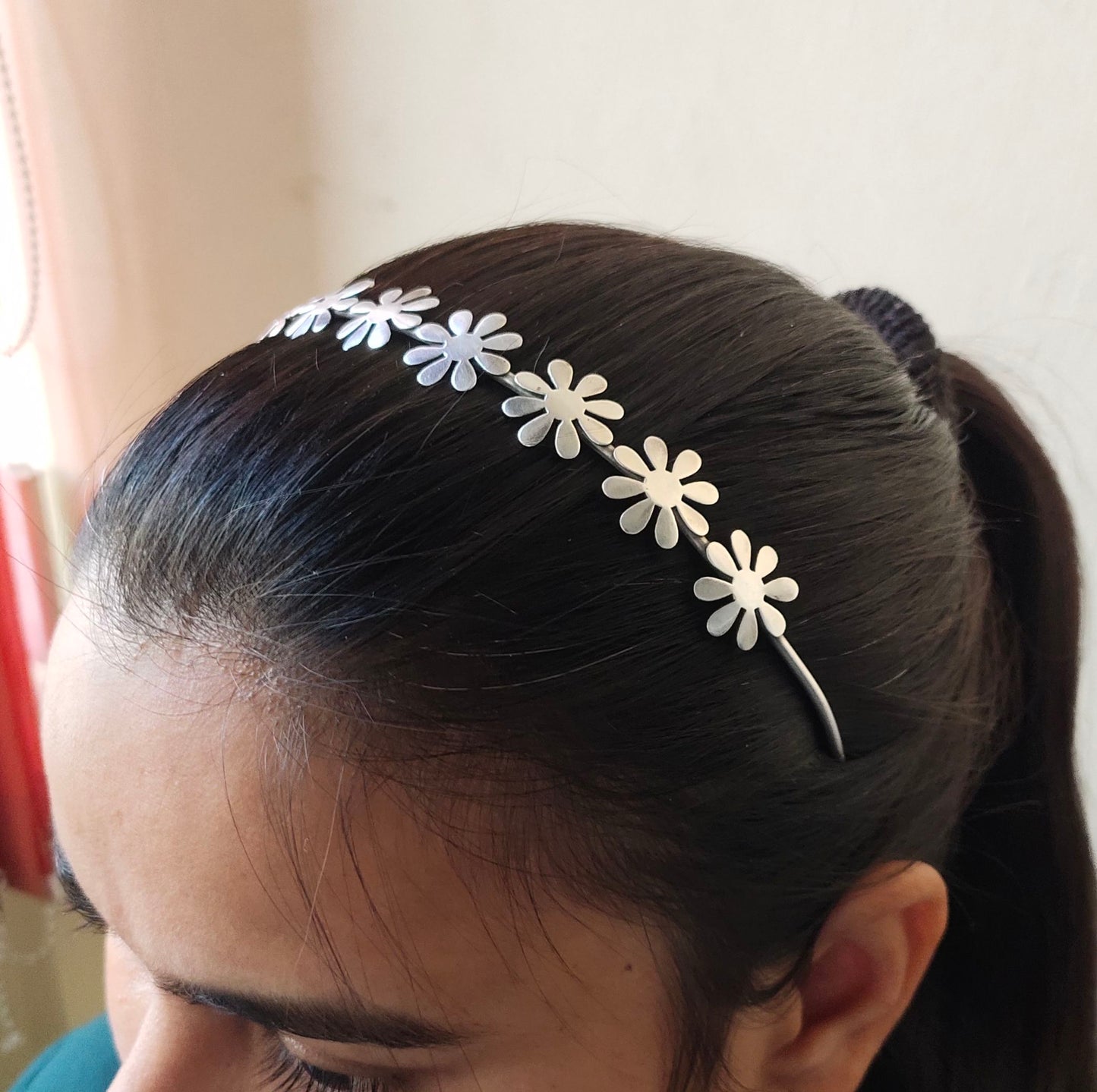 0857HB Silver look alike brass Hair Band