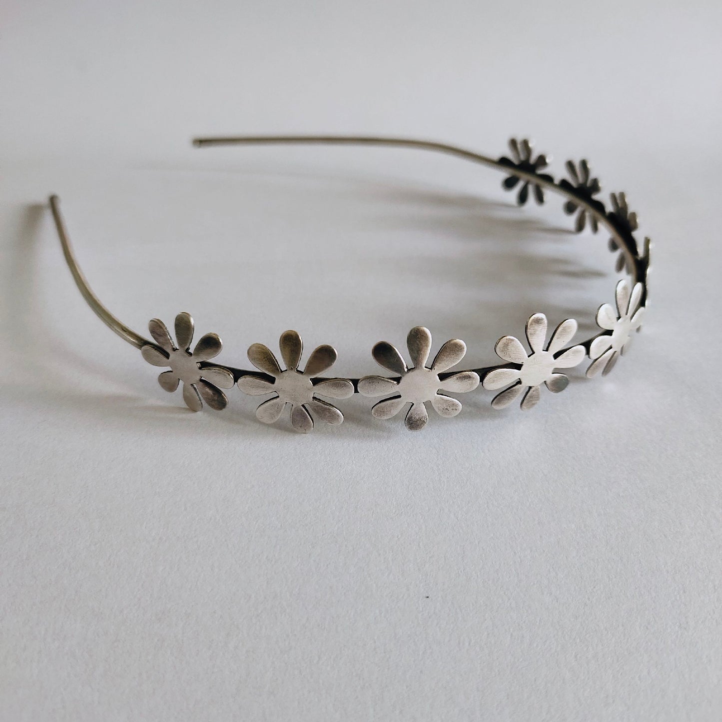 0857HB Silver look alike brass Hair Band