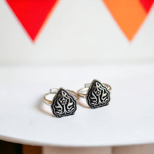 1018TR toe rings Pair