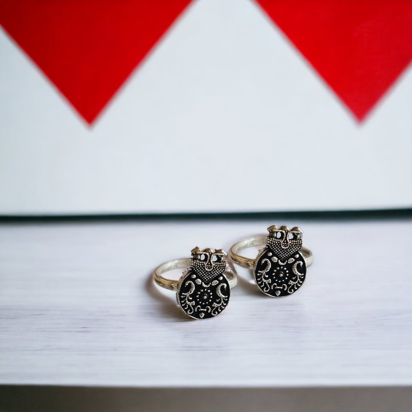 1005TR toe rings Pair