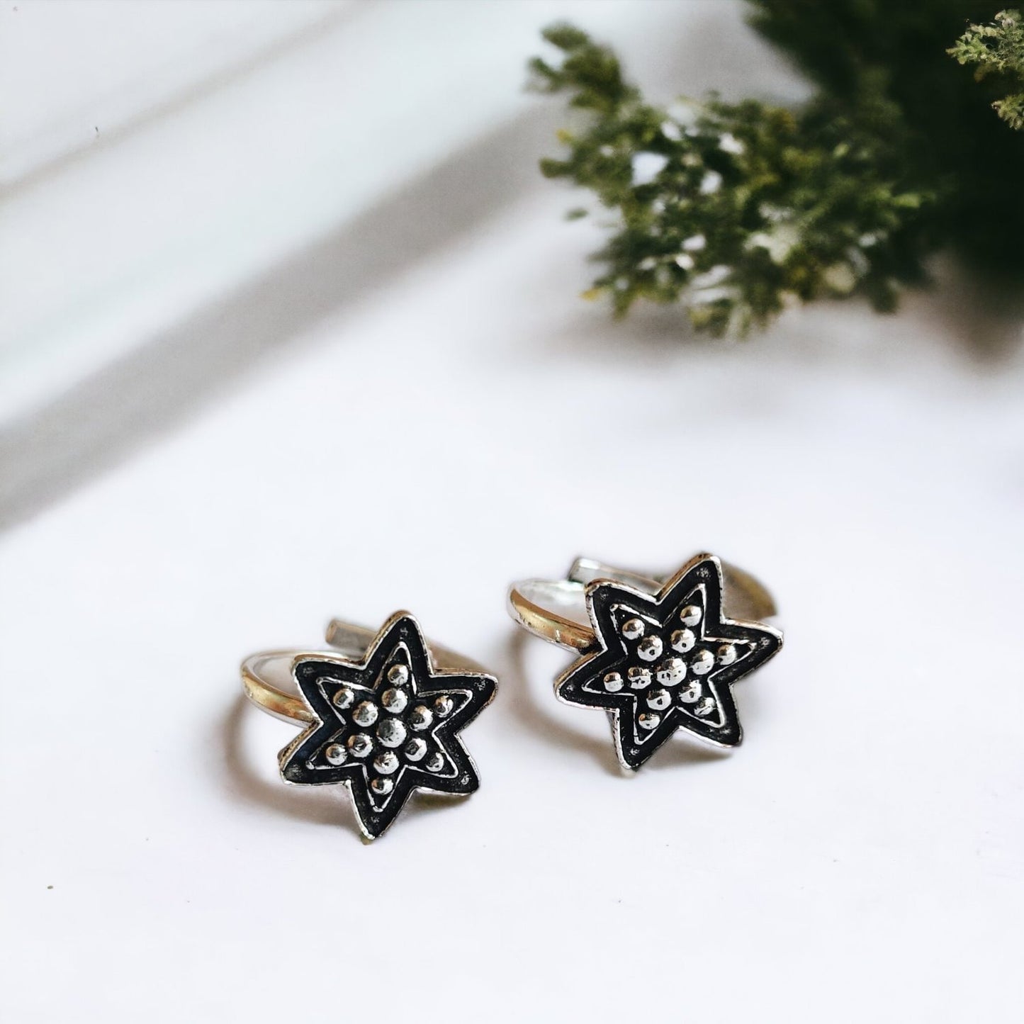 1000TR toe rings Pair