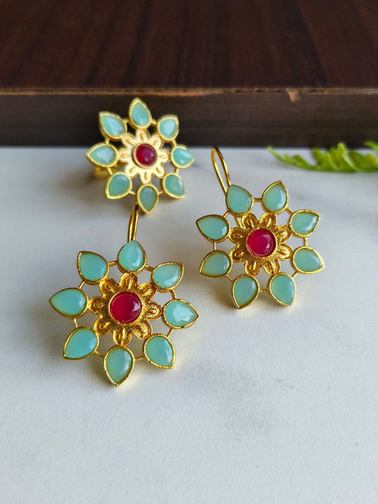 0006GDHKFRMBLRED Hook Earrings With Finger Ring