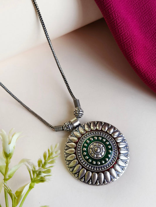 0029MXPDMRNGRN German Silver Chain Pendant