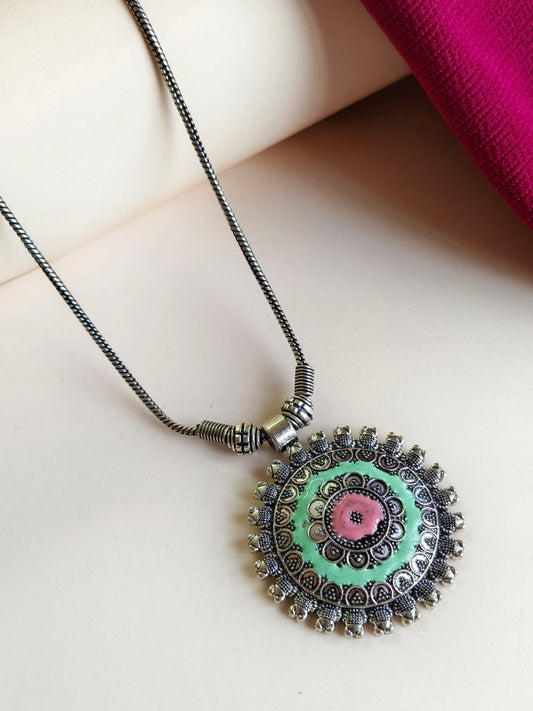 0031MXPDMGRPNK German Silver Chain Pendant