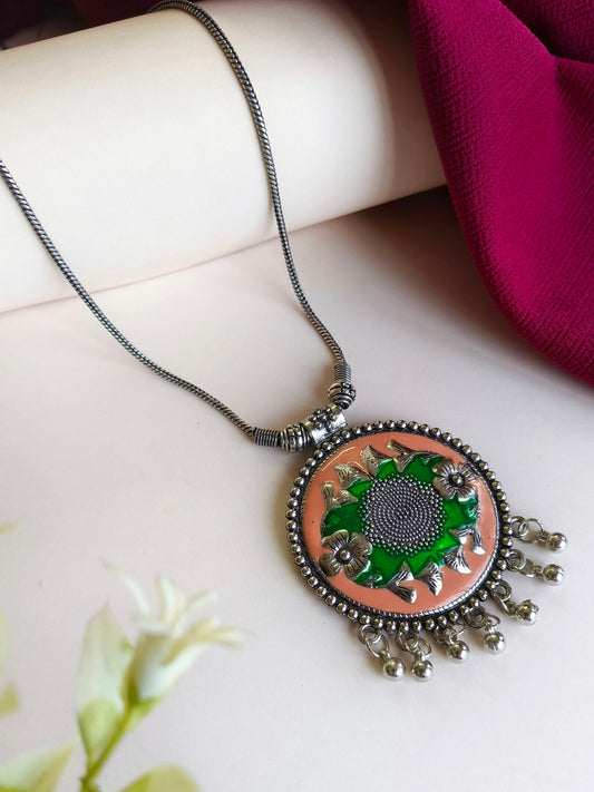 0039MXPDPCHGRN German Silver Chain Pendant