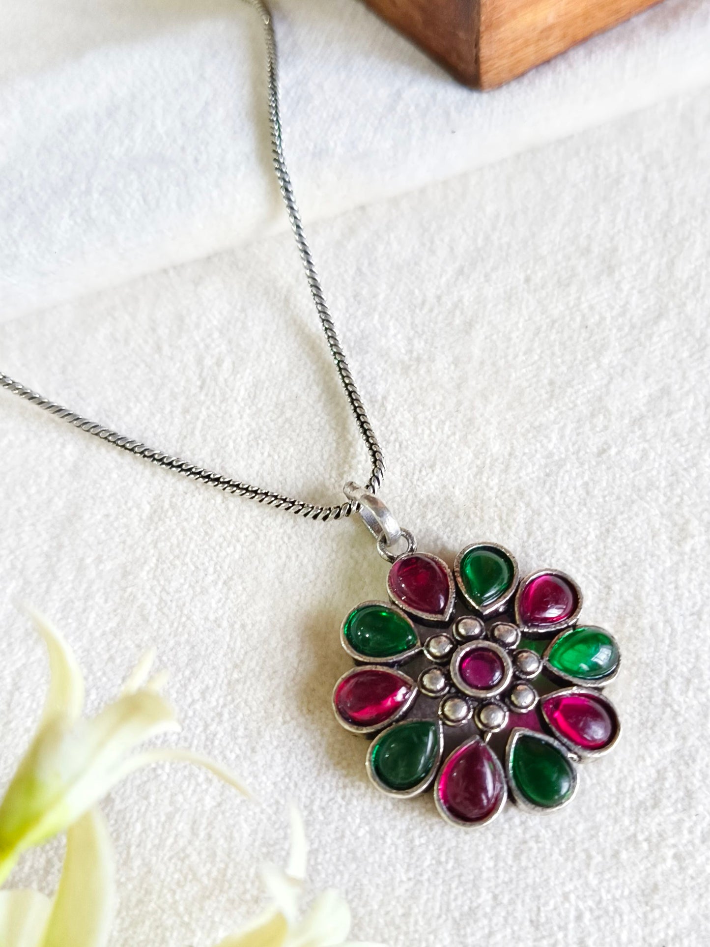 1187MXPDREDGRN | Minor Irregularities | No Returns | Check Description for Details