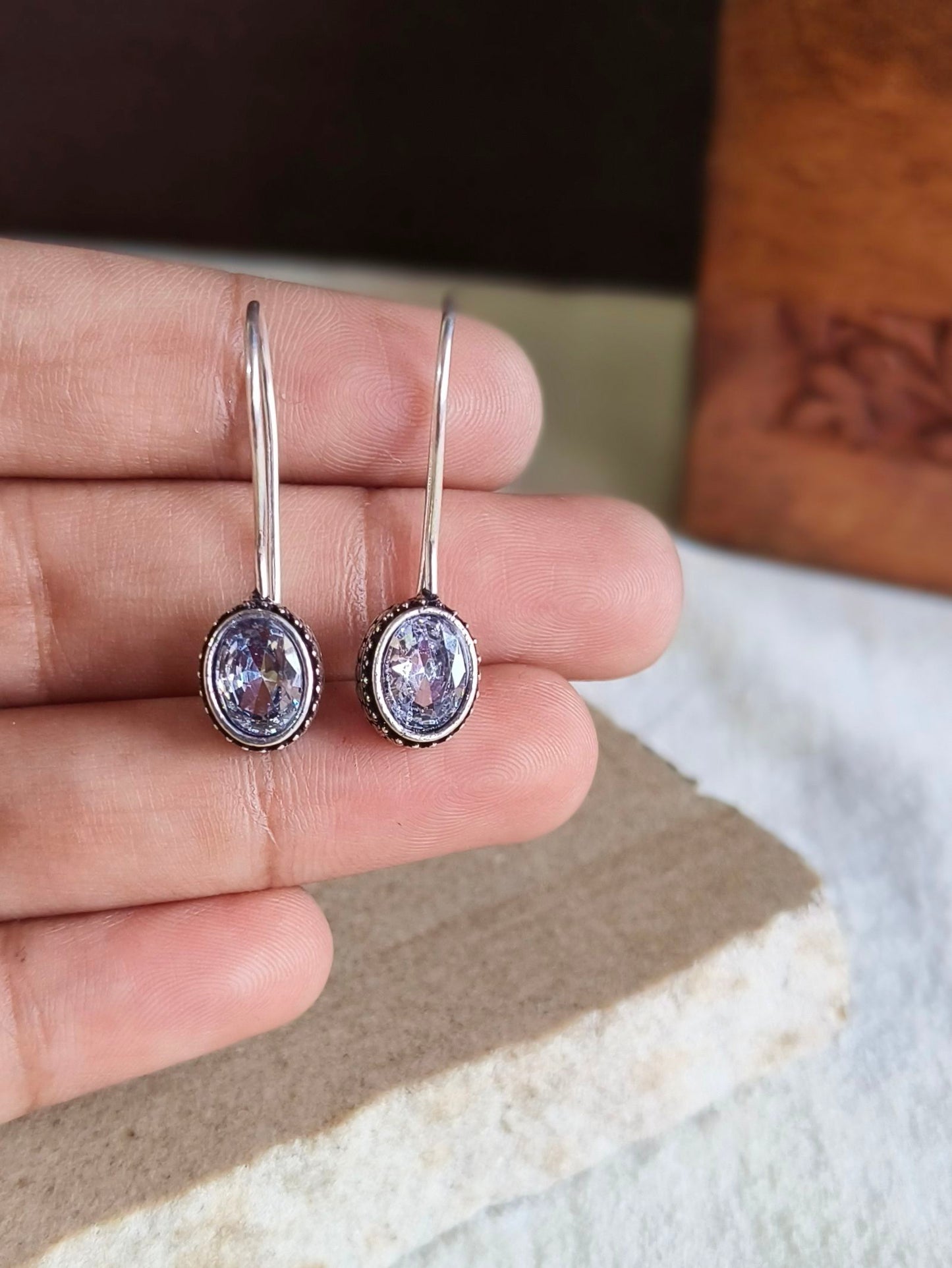 2389OXHKWHTAD (OVAL)