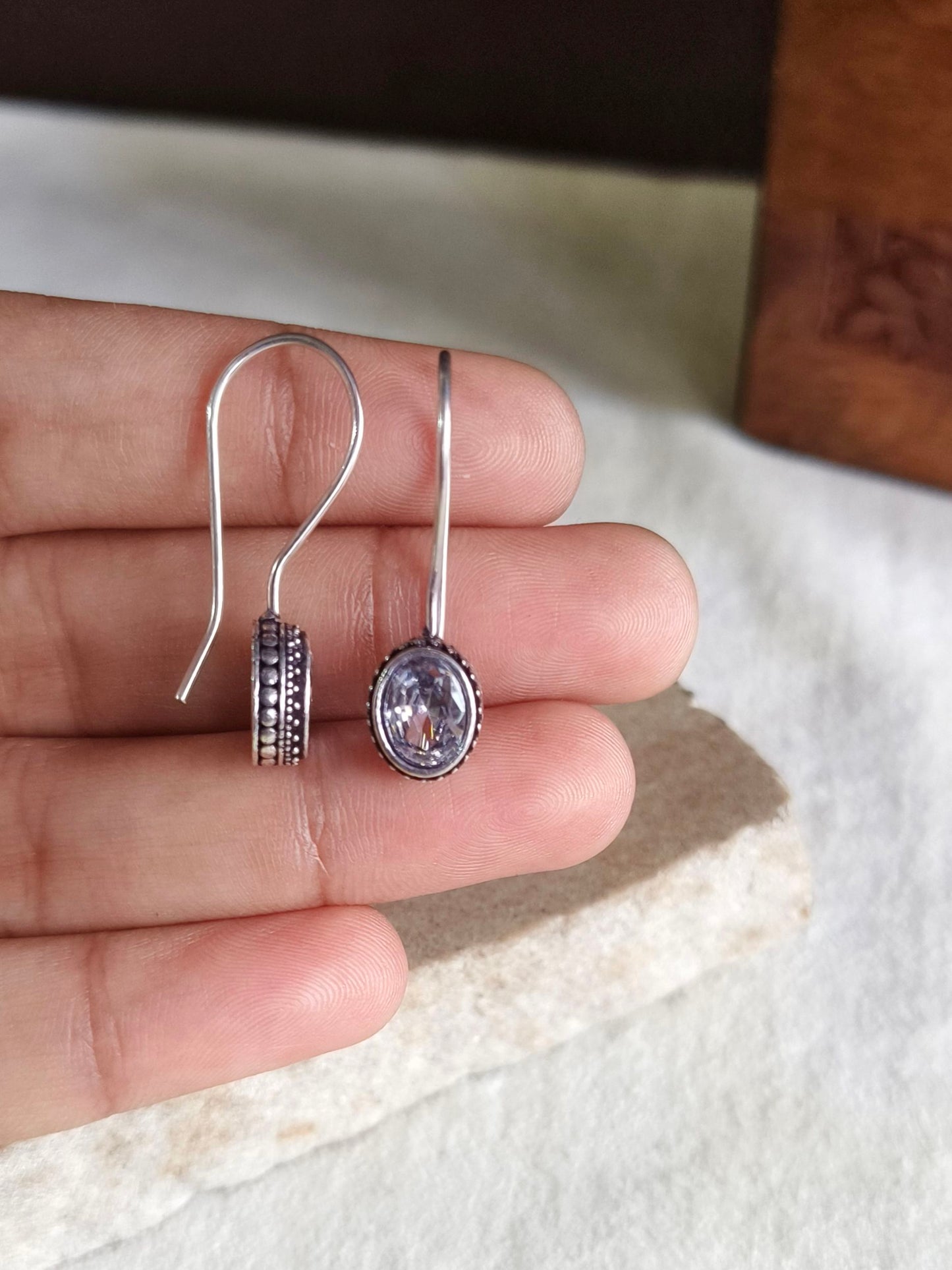 2389OXHKWHTAD (OVAL)