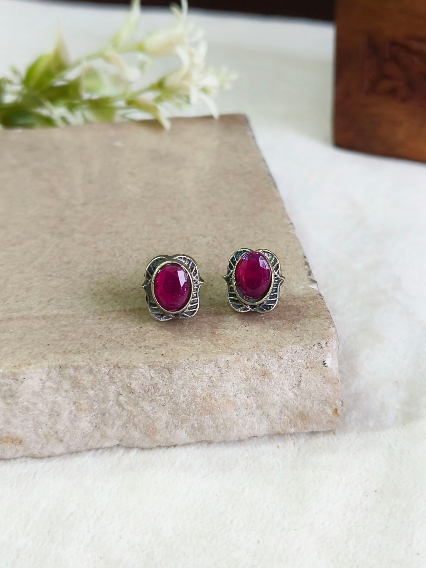 6094MXSTRED |  Minor Irregularities | No Returns | Check Description for Details