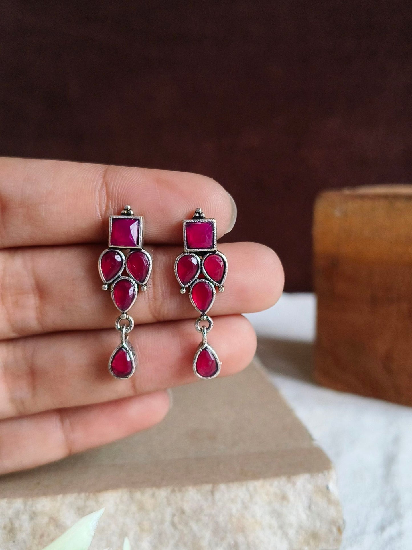 7011MXSTRED |  Minor Irregularities | No Returns | Check Description for Details