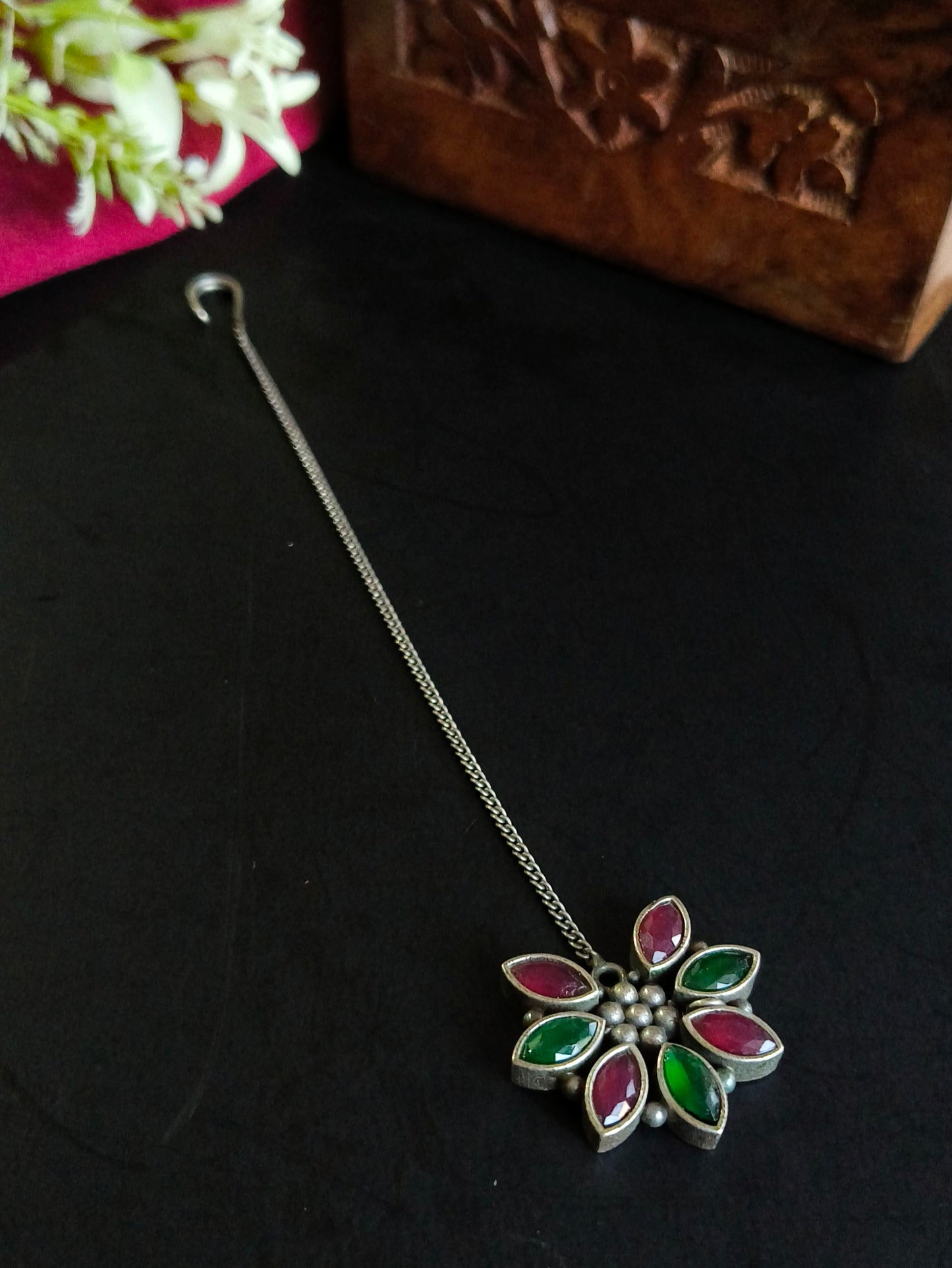 7062MXMTREDGRN Maang Tika | Minor Irregularities | No Returns | Check Description for Details