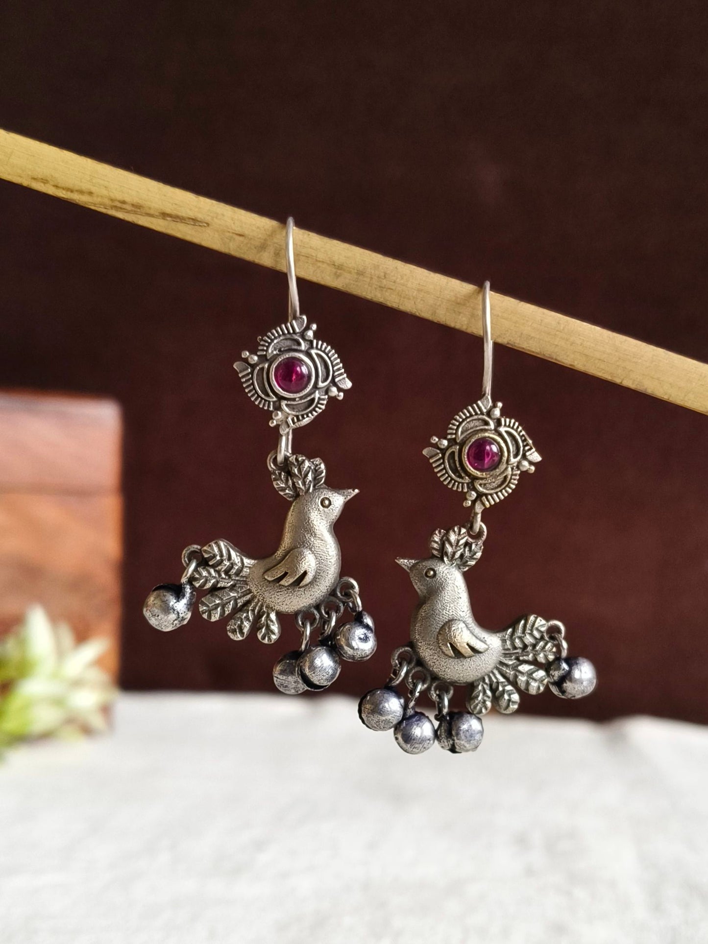 7506MXHKRED | Minor Irregularities | No Returns | Check Description for Details