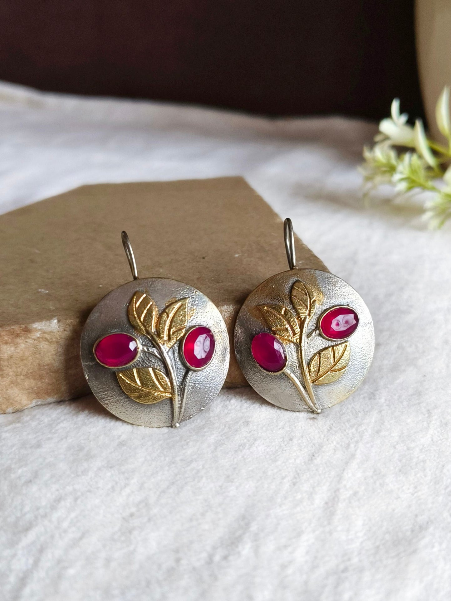 529MXHKRED | Minor Irregularities | No Returns | Check Description for Details