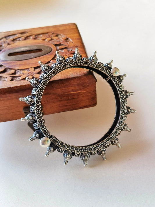 21028MXBL   (Price For 1 Piece) Fixed Size Bangle (Non-Openable) Size 2.4