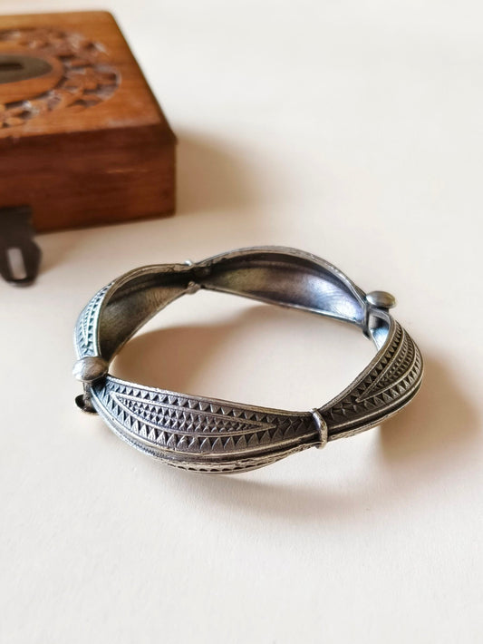 21023MXBL  (Price For 1 Piece) Fixed Size Bangle (Non-Openable) Size 2.6