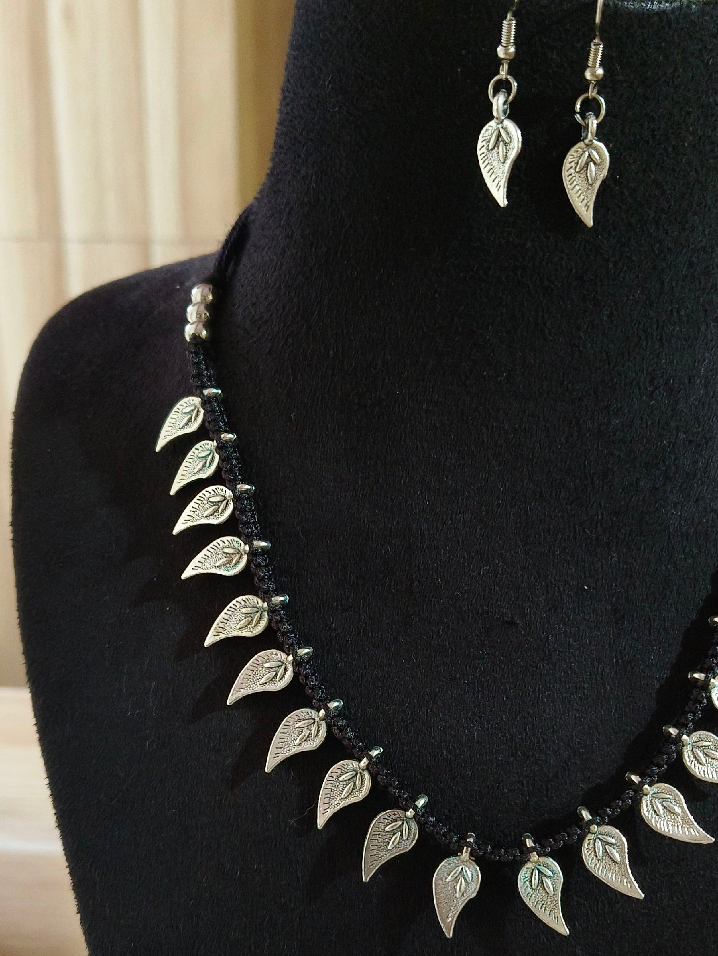 Thread Necklace Set 10791GSNK
