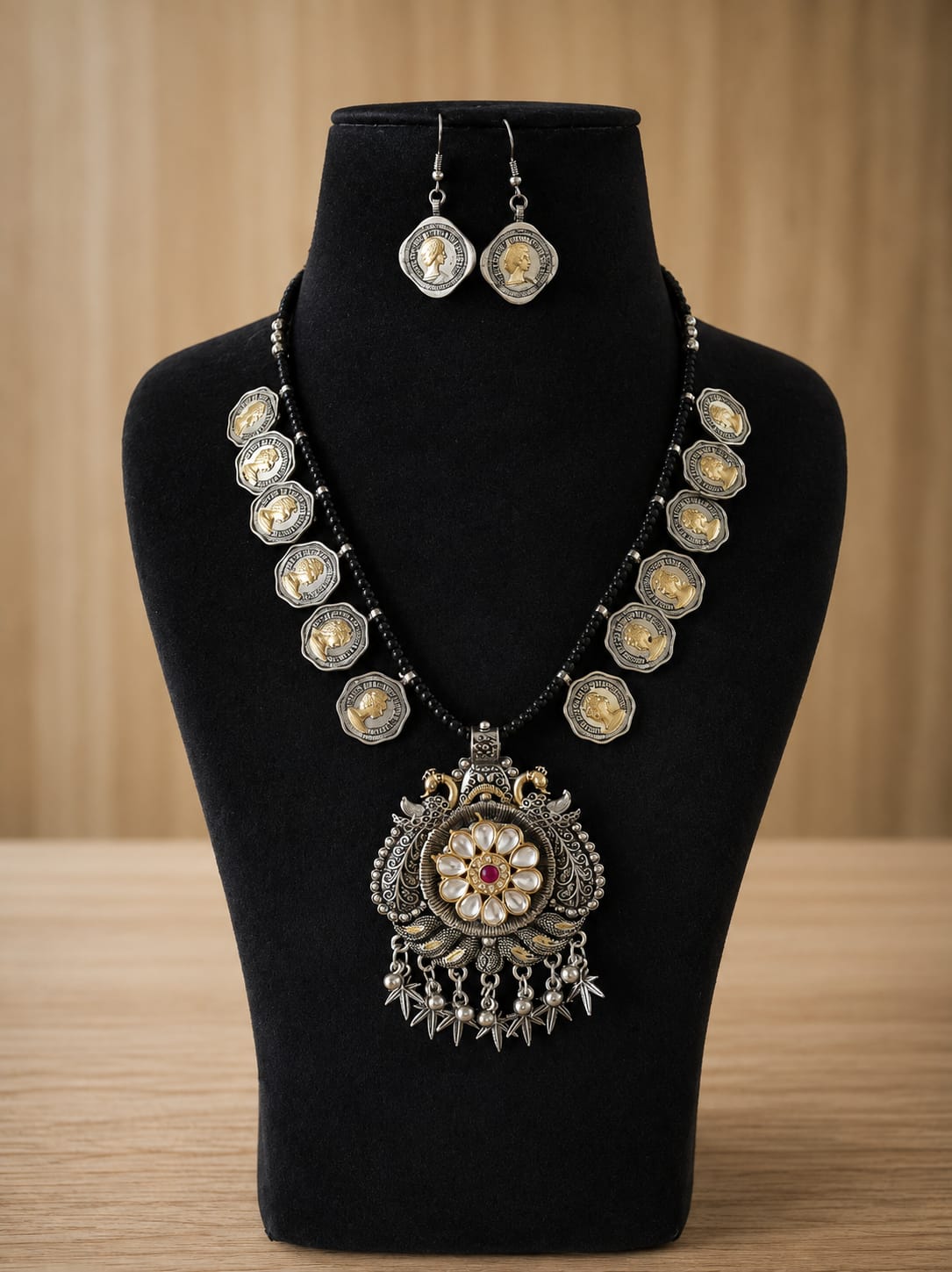 Dual Tone Necklace Set