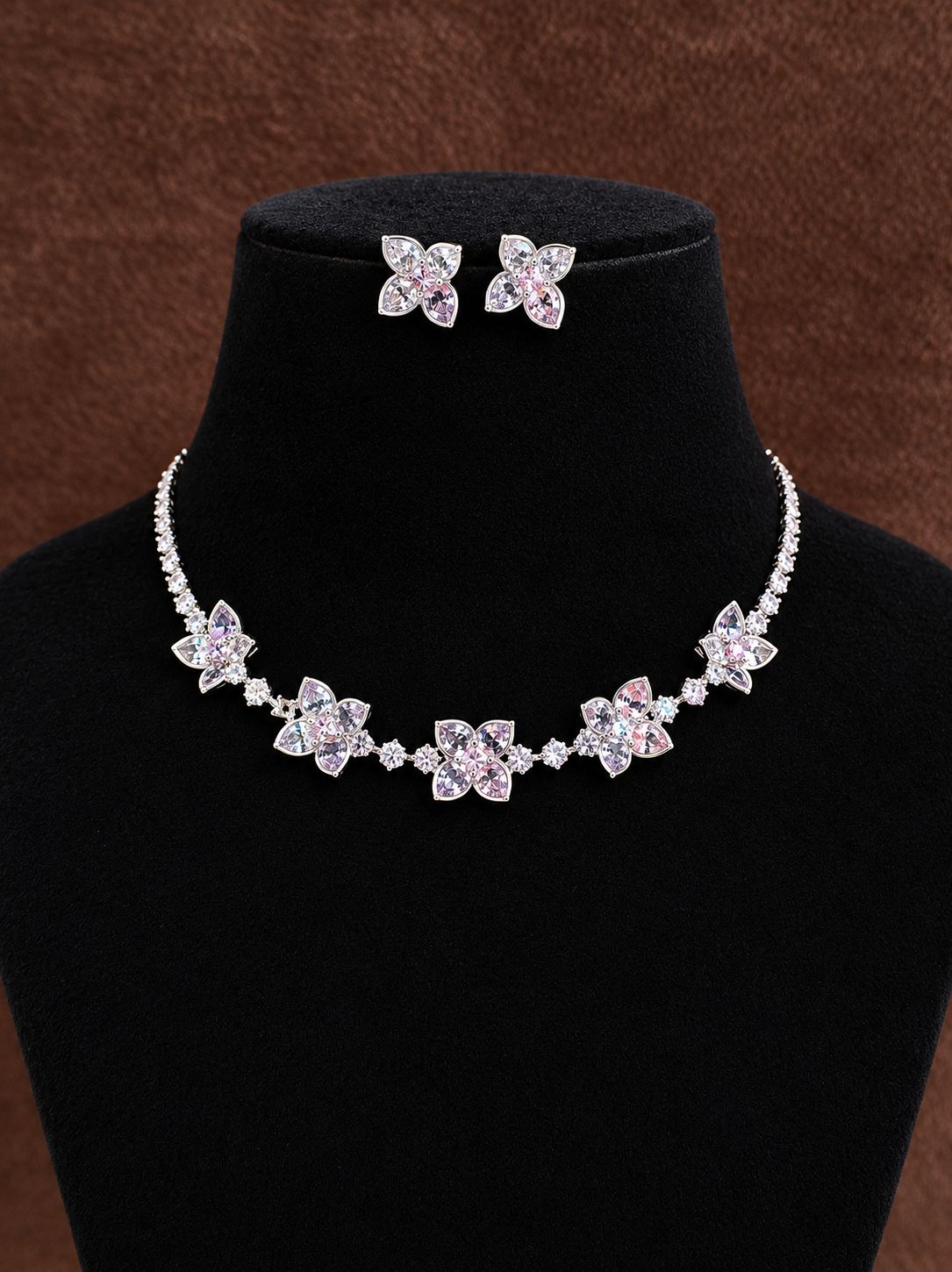 Beautiful AD Necklace Set