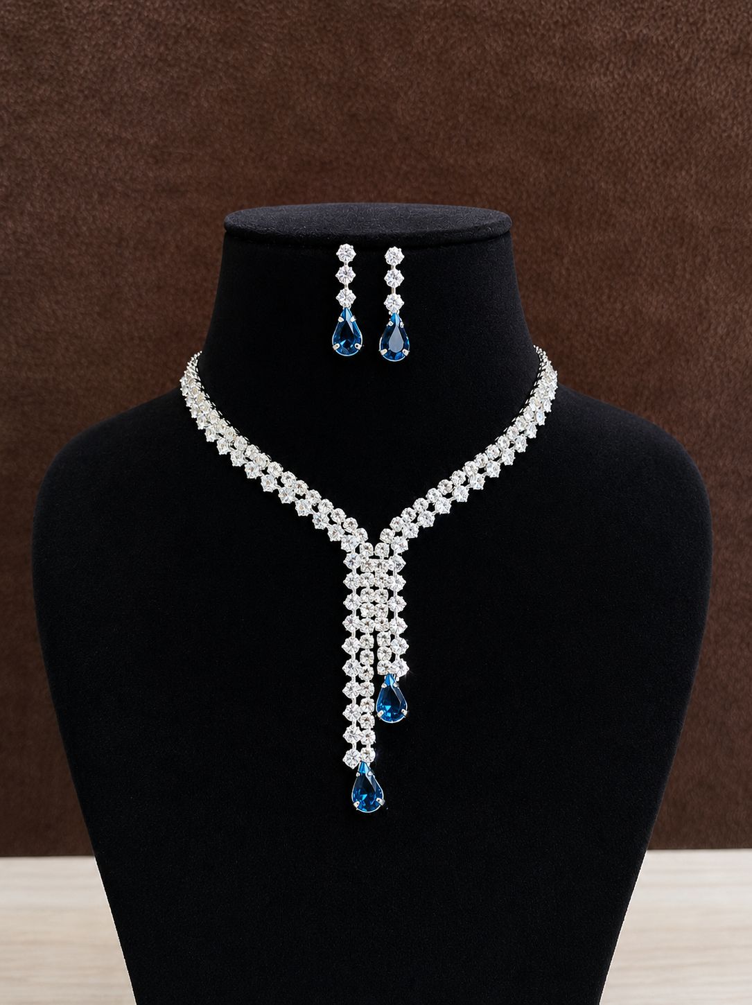 Elegant AD Necklace Set