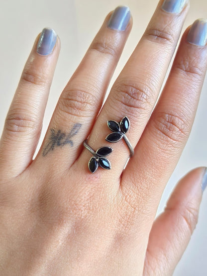 1223FRBLK  Finger Ring