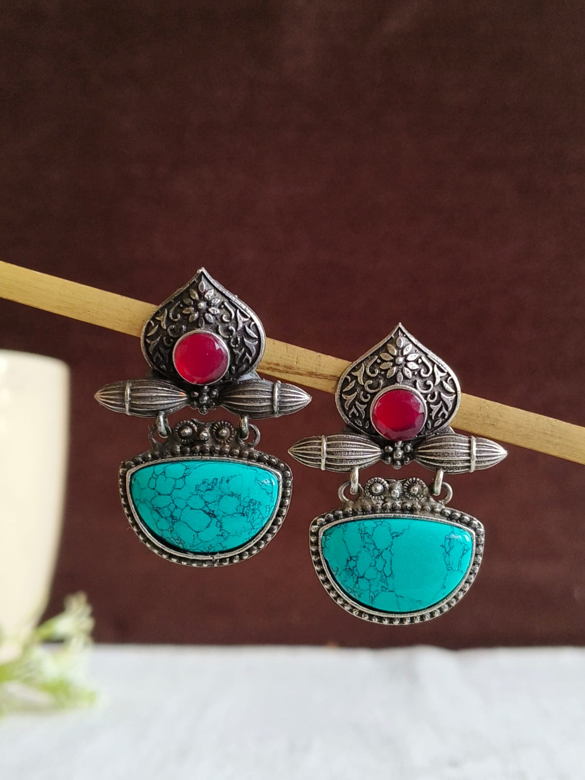 1352DLREDTQR